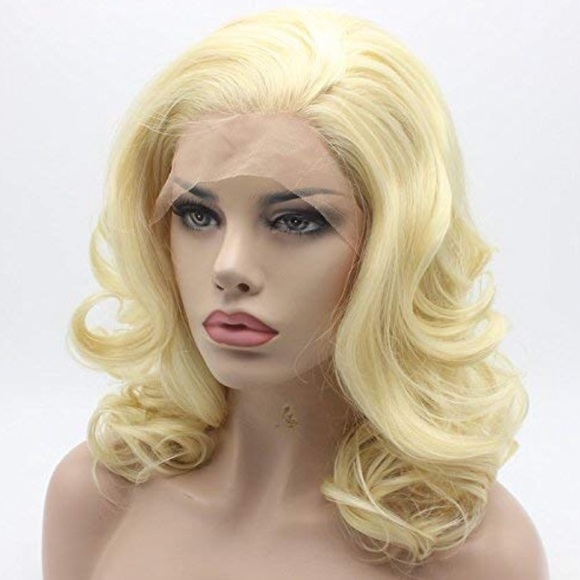 AMY LYNN 16” BLONDE SHORT Lace Front Wig *NWT*💖 - Picture 3 of 4